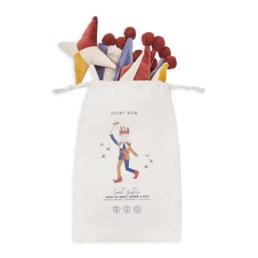 Pack the set away in the accompanying drawstring bag to use again and again 